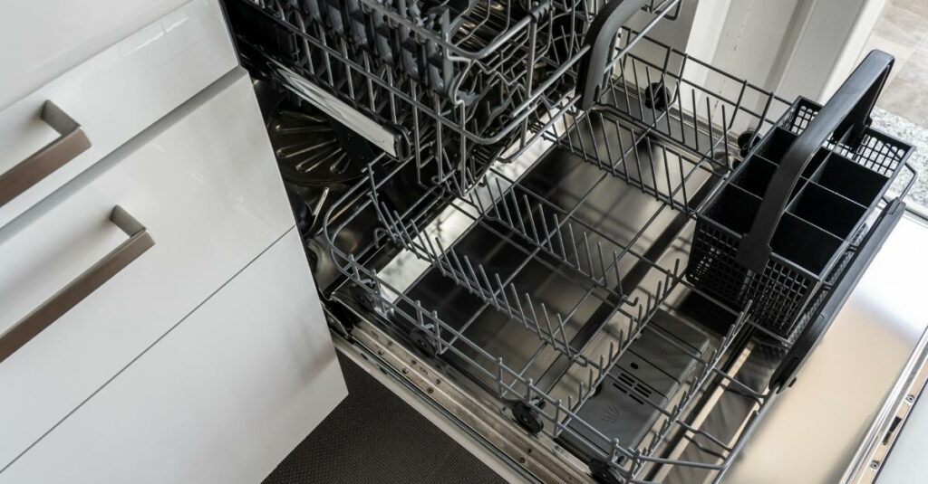picture of a dishwasher